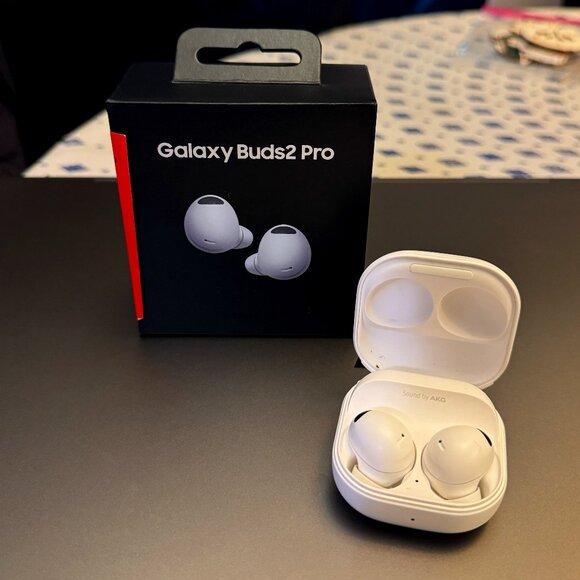 SAMSUNG Galaxy Buds 2 Pro - Picture 2 of 5